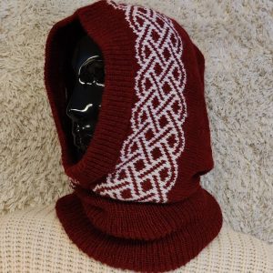 "Köynnös" -huppukauluri resorilla