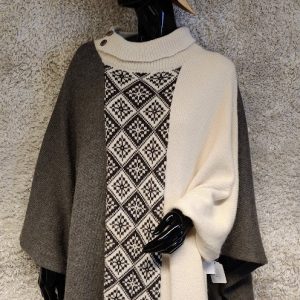 "Lämmin syli" -jättiponcho